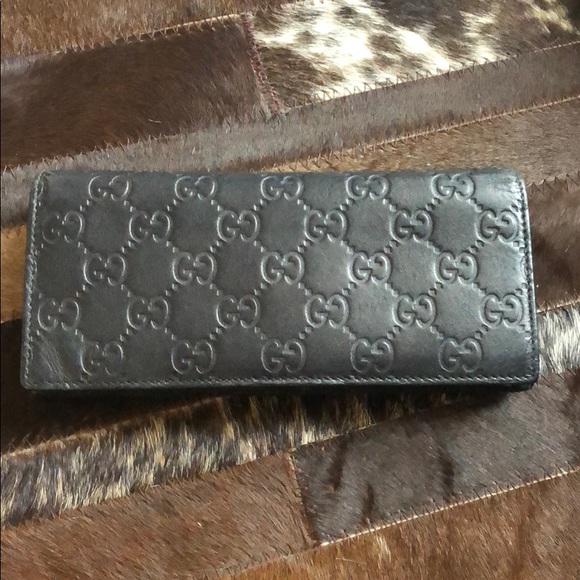 Gucci Handbags - Gucci Black Wallet